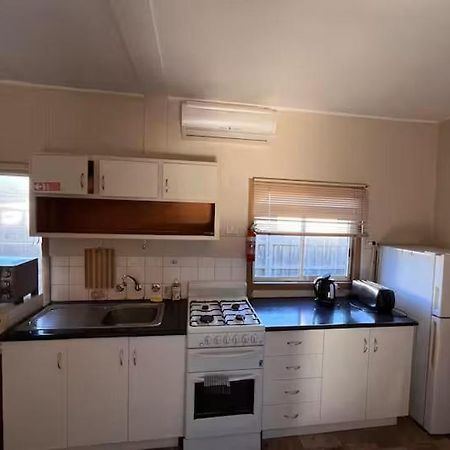 Kickback Cottages Lakes Entrance Eksteriør billede