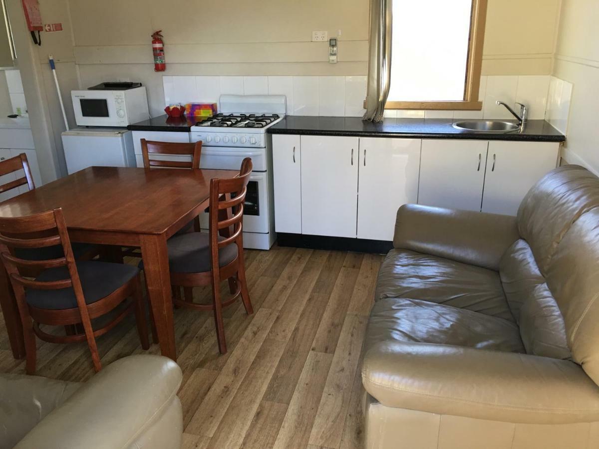 Kickback Cottages Lakes Entrance Eksteriør billede