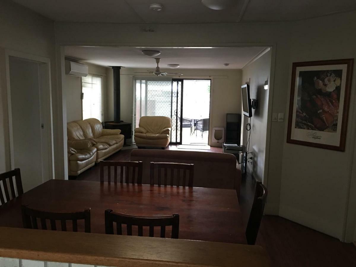 Kickback Cottages Lakes Entrance Eksteriør billede